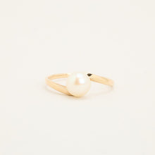 Ring with and pearl in 8K Gold size 8½ | Vintage Solid Gold