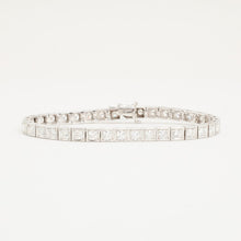 Bracelet with diamond (5.92 ct) in 18K White gold, 7.09 inches