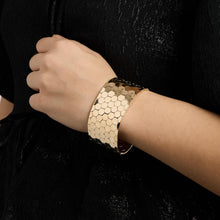 Beehive Bracelet in 14K Gold, 7.09 inches | Vintage Solid Gold