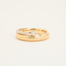 Ring with diamond (0.03 ct) in 14K Gold and white gold size 7