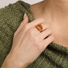 Ring with and synthetic sapphire in 14K Gold size 6 | Solid Gold