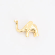 Elephant pendant in 18K gold with diamond (0.11 ct), 2.7 cm