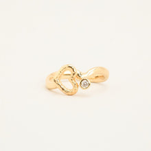 Ring with diamond (0.03 ct) in 14K Gold size 5 | Vintage Solid Gold