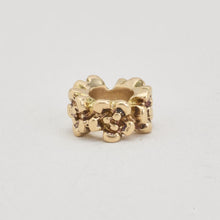 Flower Charm in 14K Gold, 0.35 inches | Vintage Solid Gold | Quality