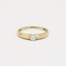 Ring with and Zirconia in 8K Gold size 6½ | Real Genuine Gold