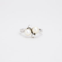Ring with and pearlwith diamond (0.06 ct) in 14K White gold size 6