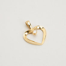 Pendant with and moissanite in 14K Gold, 0.59 inches | Solid Gold