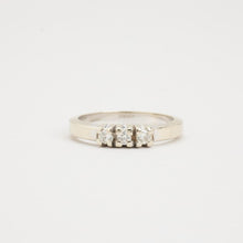 Ring with diamond (0.13 ct) in 14K White gold size 5¾ | Solid Gold
