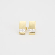 Chic 8K Gold Zirconia Ear Studs, Sparkling Multi-Stone Design, Elegant Everyday Jewelry, 1.1 cm Length