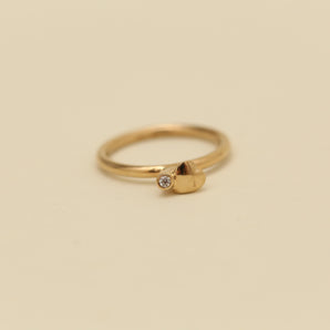 Ring med med zirkon, i 8K gull størrelse 6½ | Solid gull | Minimalistiske gullsmykker | Skandinaviske smykker